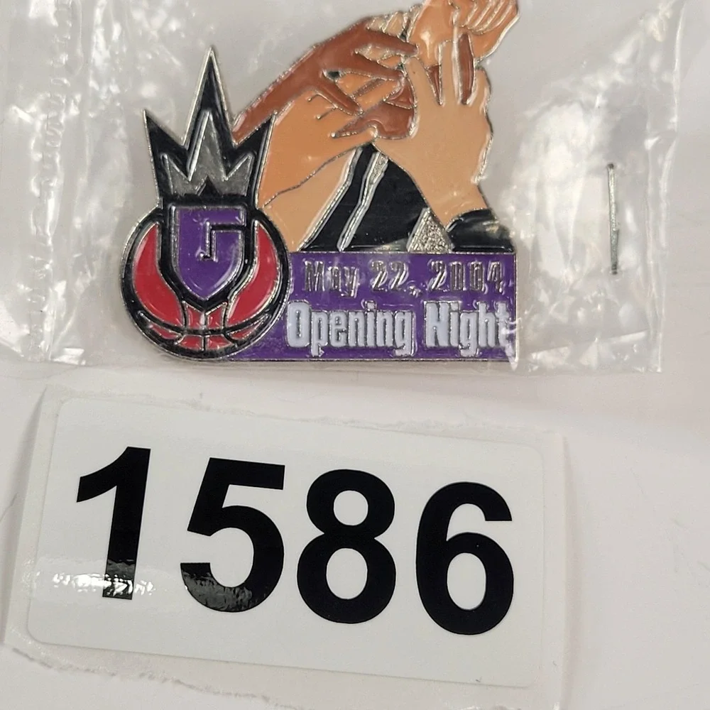 Vintage Sacramento Monarchs Opening Night 2004 Pin WNBA Basketball